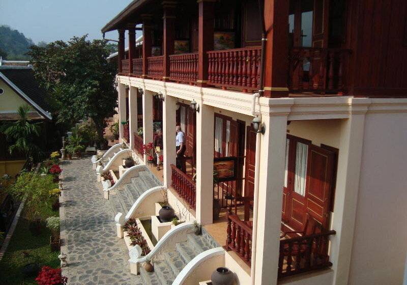 هتل The View Pavilion