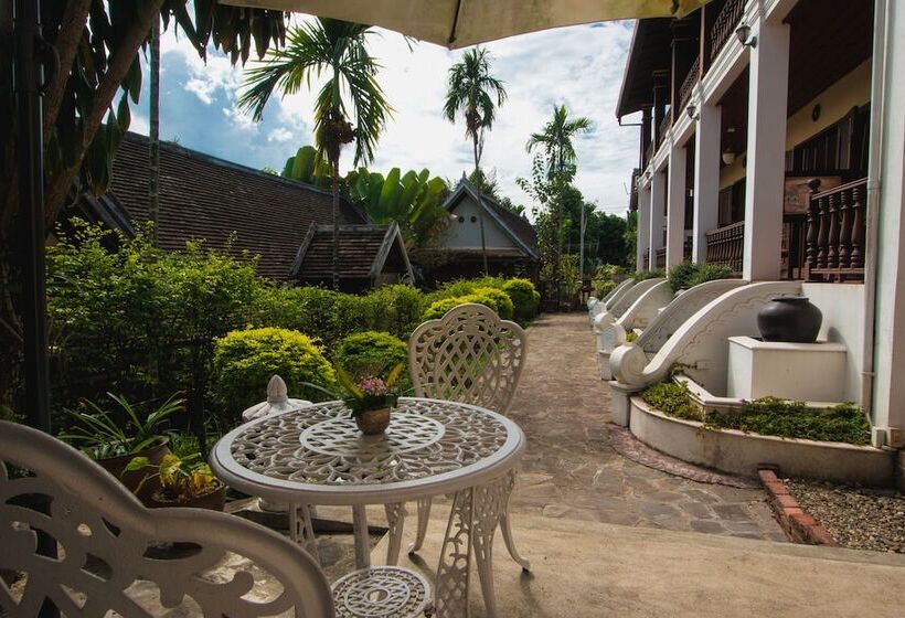 هتل The View Pavilion