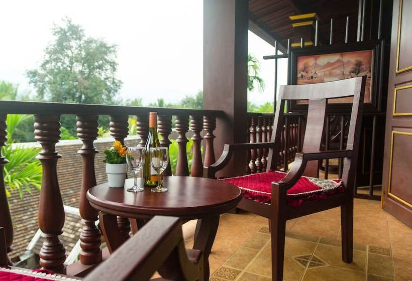 هتل The View Pavilion