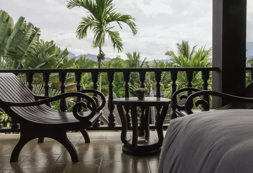 هتل The View Pavilion