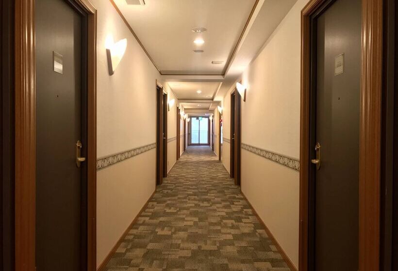 호텔 Toyoko Inn Takasaki-eki Nishi-guchi No.2