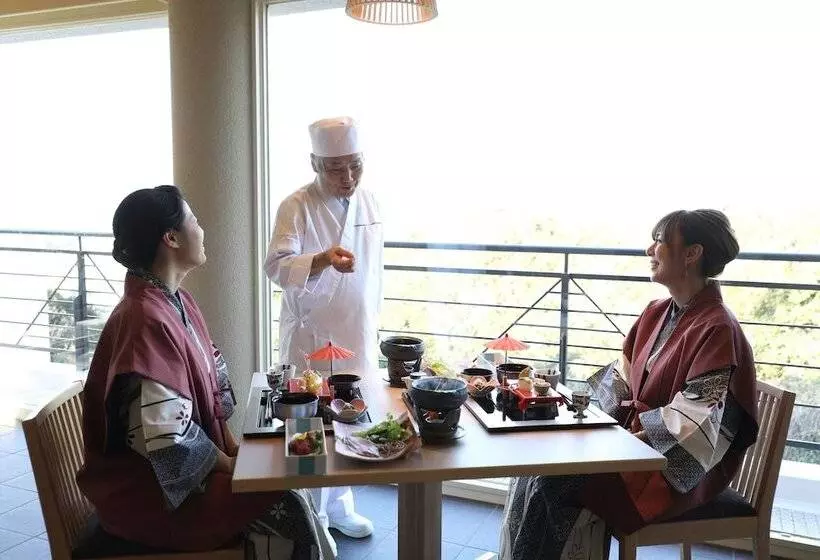 Infinito Hotel & Spa Nanki Shirahama