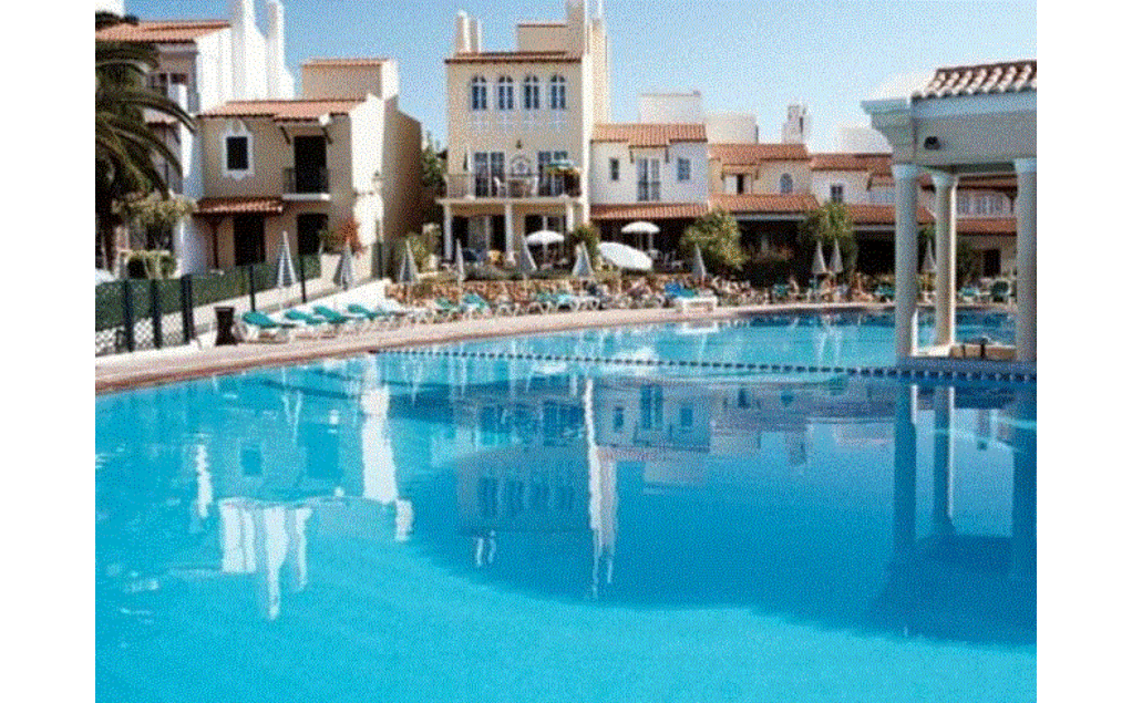 Apartamentos Turisticos Old Village