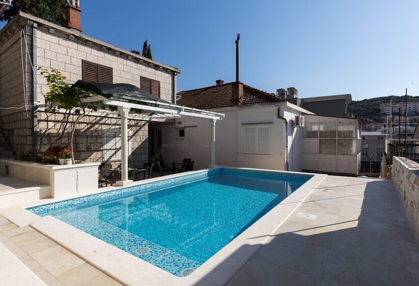 Хостел Kusalo Guesthouse