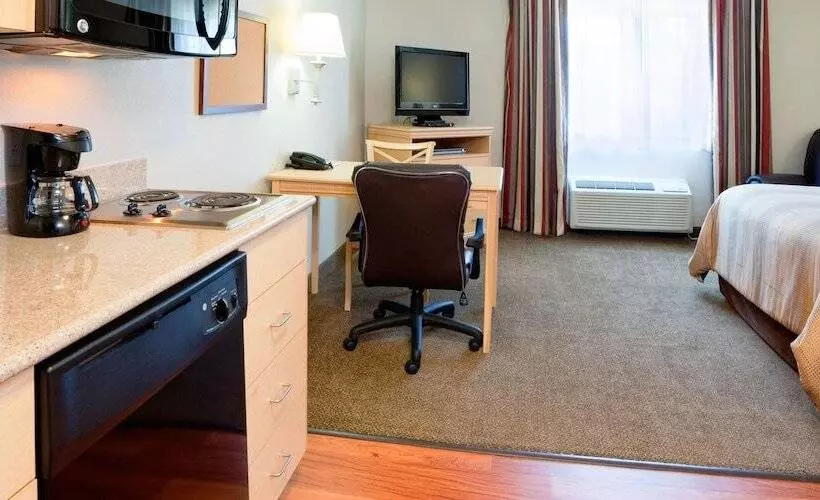 فندق Candlewood Suites Jacksonville, An Ihg