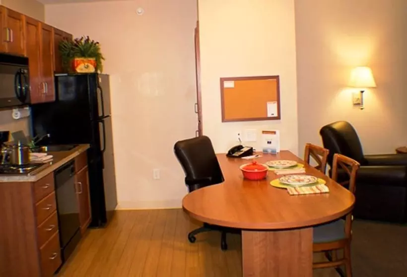 فندق Candlewood Suites Jacksonville, An Ihg