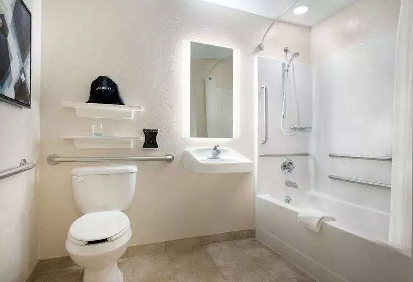 酒店 Candlewood Suites Watertown Fort Drum, An Ihg