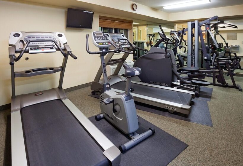 酒店 Candlewood Suites Milwaukee Brown Deer By Ihg