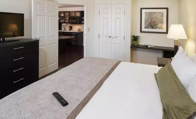 Hotel Candlewood Suites Pearl, An Ihg