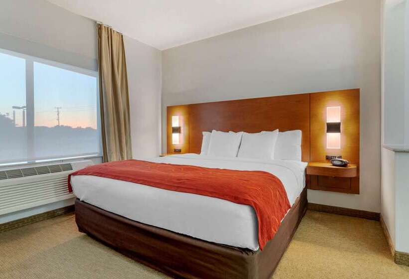 Отель Comfort Suites La Porte