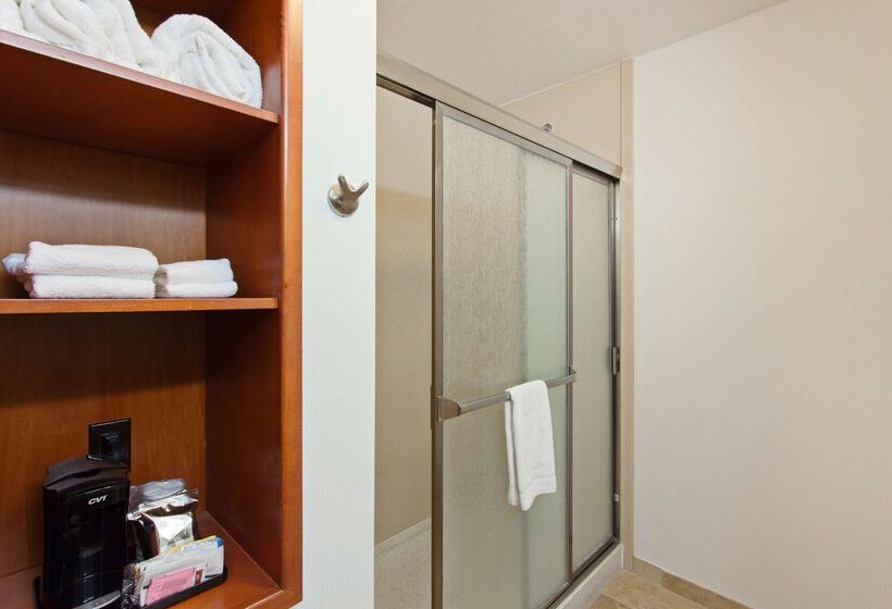 فندق Hampton Inn & Suites Clovisairport North