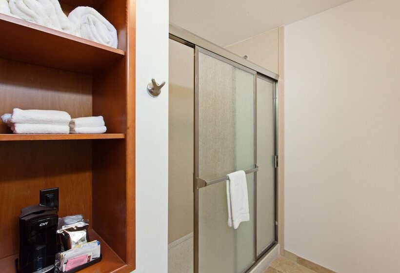 فندق Hampton Inn & Suites Clovisairport North