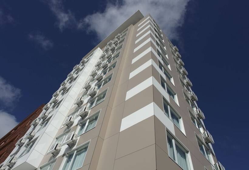 ホテル Intercity Montevideo