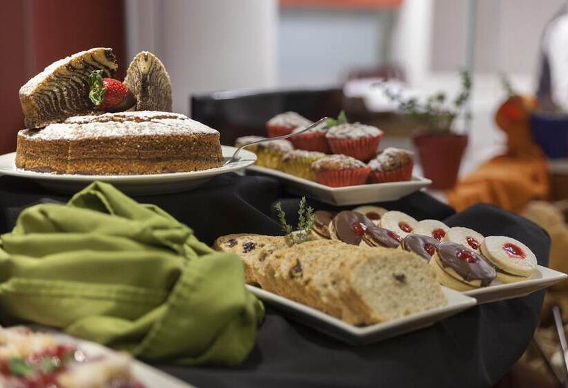 ホテル Intercity Montevideo