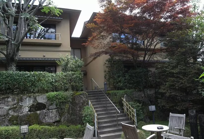 Отель Kawakamiya Kasuitei