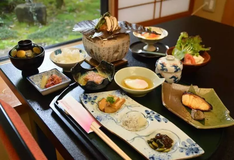 Отель Kawakamiya Kasuitei