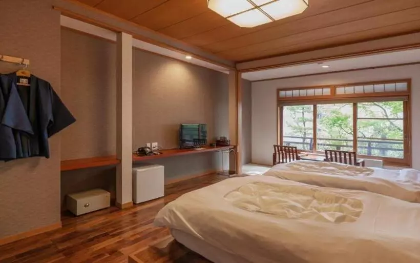 Kusatsu Onsen Kusatsu Hotel1913