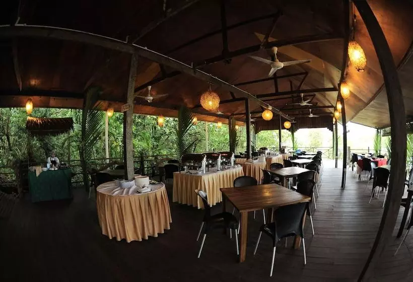 בית מלון כפרי Permai Rainforest Resort