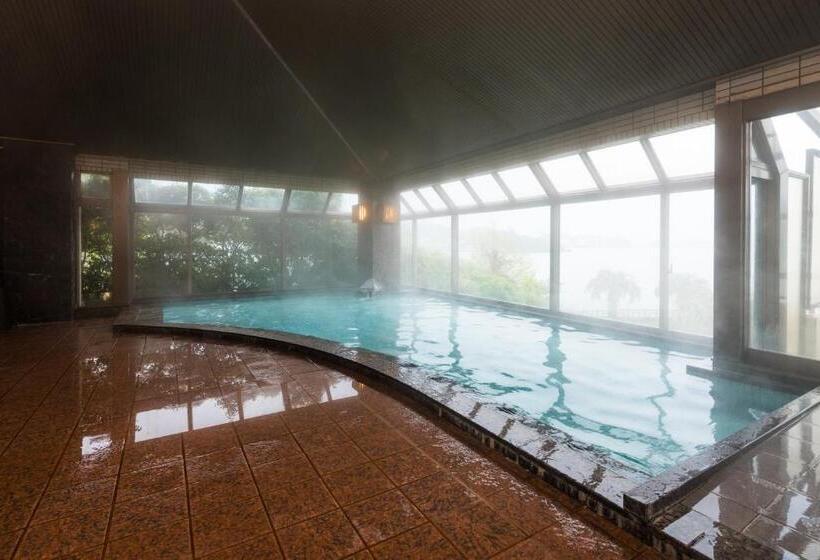 Отель Toba Seaside