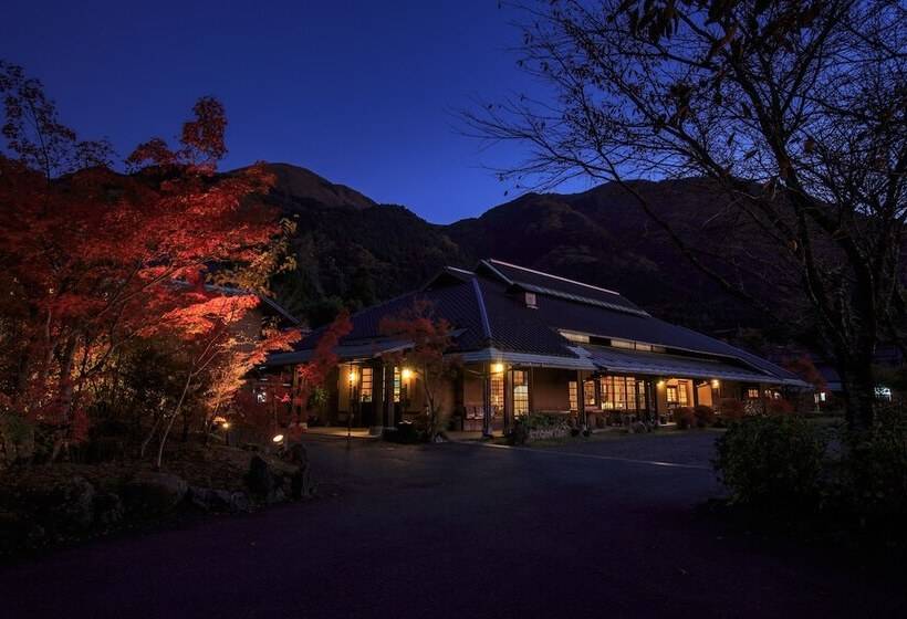 בית מלון כפרי Baien