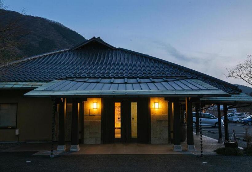 בית מלון כפרי Baien