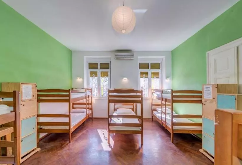 Adriatic Hostel Youth Only