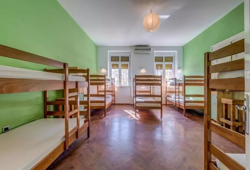 Adriatic Hostel Youth Only