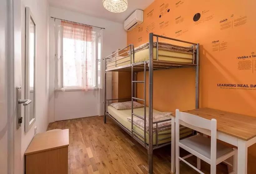 Hostel Split Backpackers