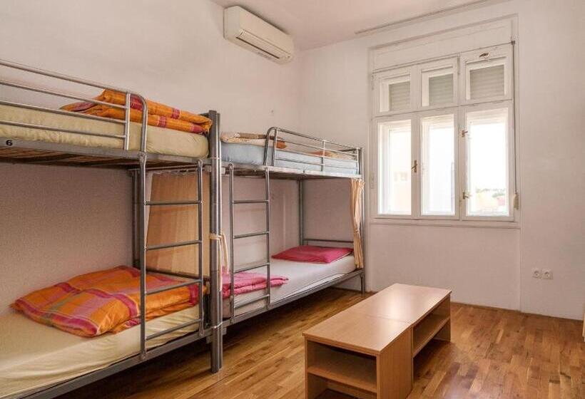 Hostel Split Backpackers