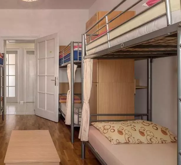 Hostel Split Backpackers