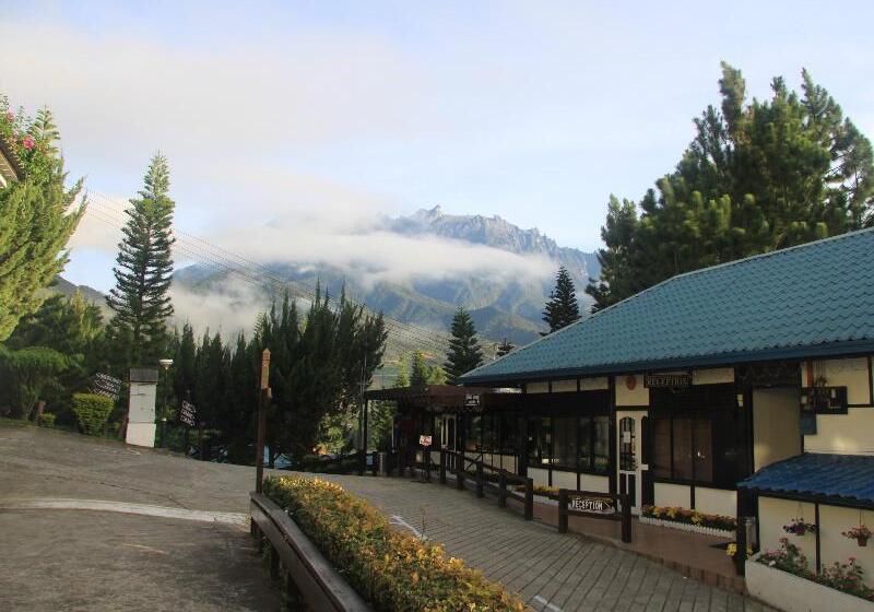 호텔 Kinabalu Pine Resorts