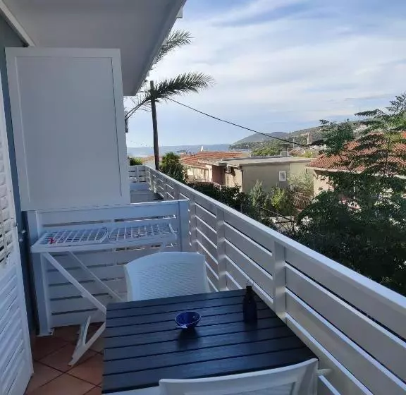 هتل La Casa Di Elisa