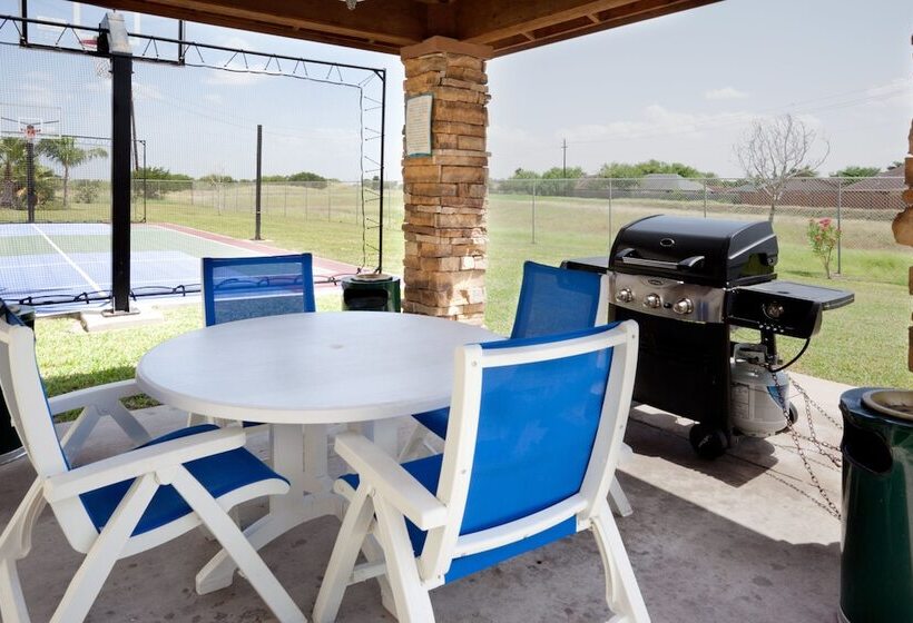 هتل Staybridge Suites Brownsville, An Ihg