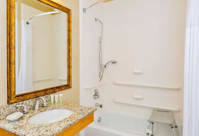 هتل Staybridge Suites Brownsville, An Ihg