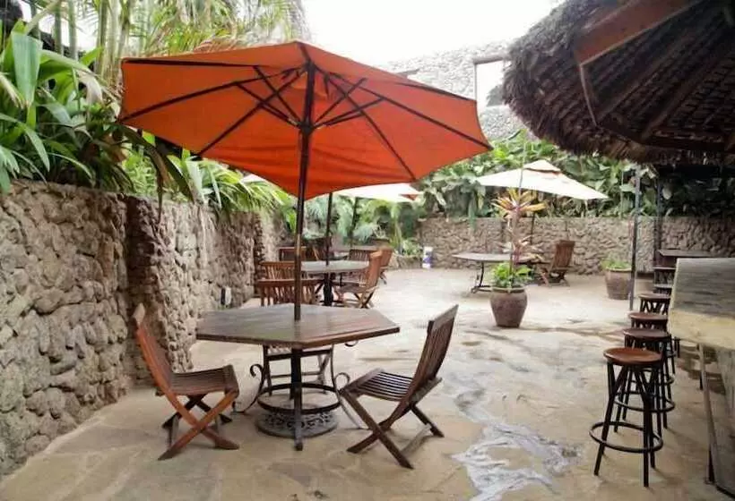 هتل The Headquarters Inn