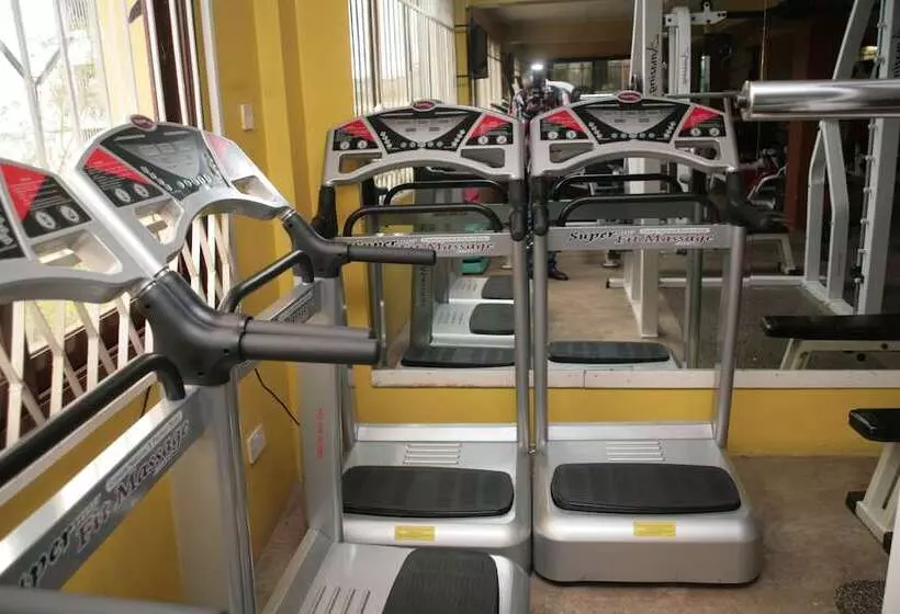 هتل The Headquarters Inn