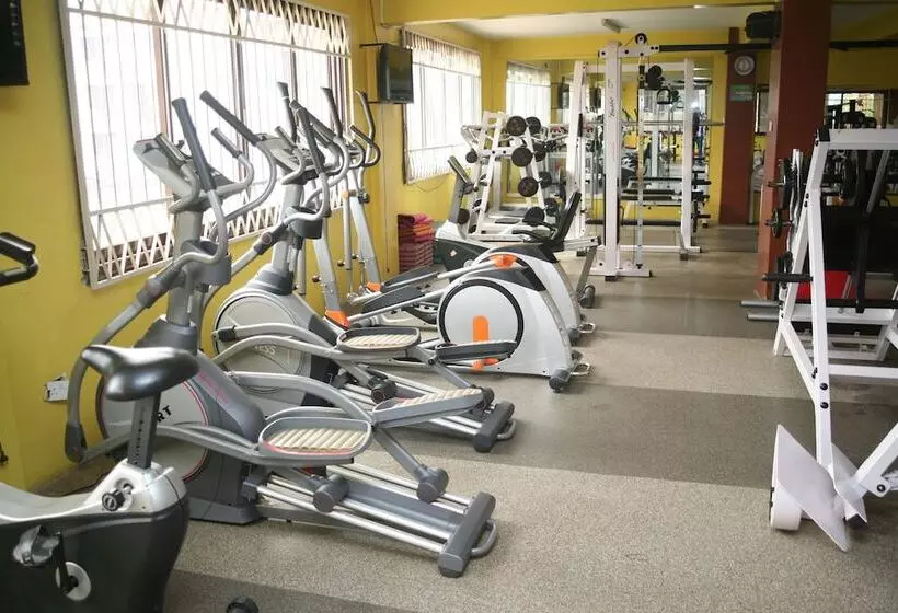 هتل The Headquarters Inn