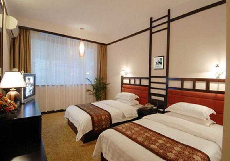酒店 Yangshuo Huanting Holiday Inn