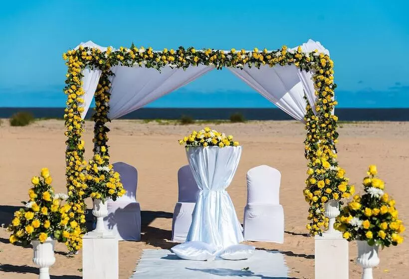 هتل Ocean Beach Resort & Spa