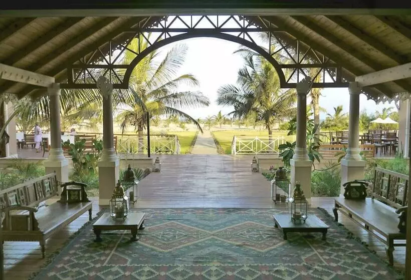 هتل Ocean Beach Resort & Spa