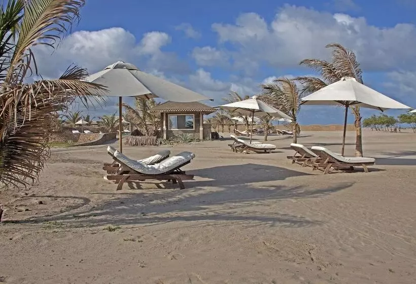 هتل Ocean Beach Resort & Spa