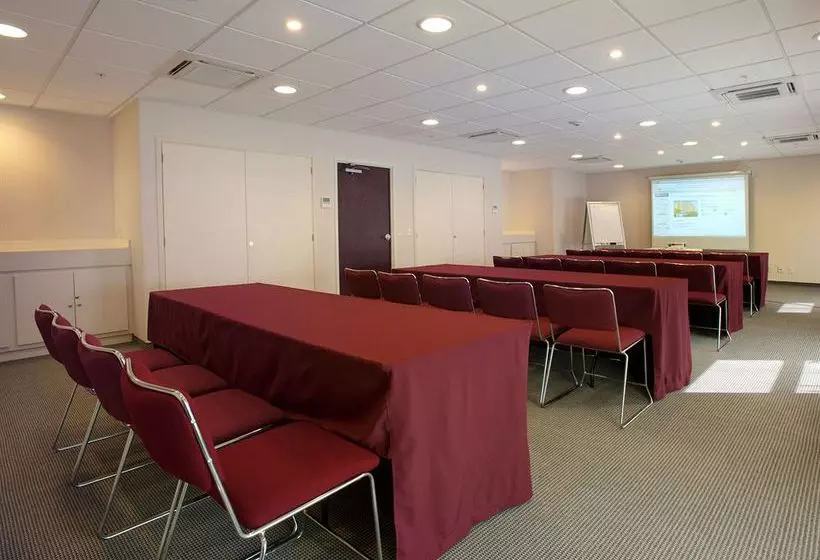 호텔 City Express Poza Rica