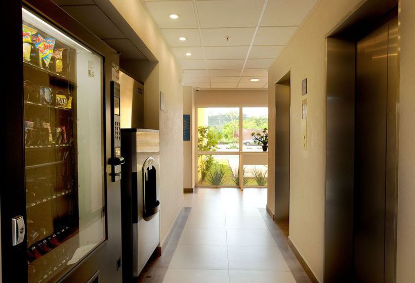 호텔 City Express Poza Rica