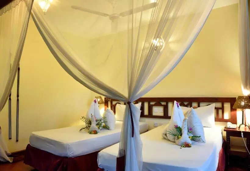 Отель Kia Lodge