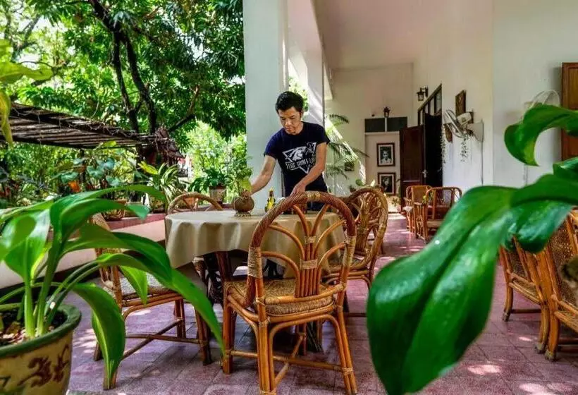 هتل Lanis House By The Ponds