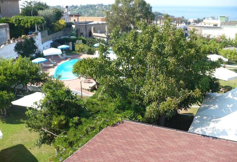 בית מלון כפרי Savoia