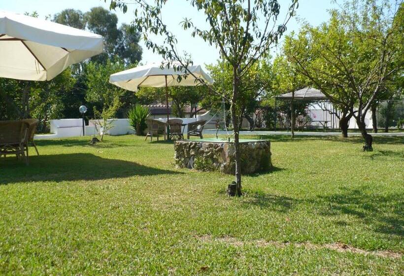 בית מלון כפרי Savoia