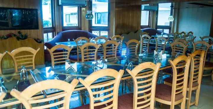 Отель Singaar International