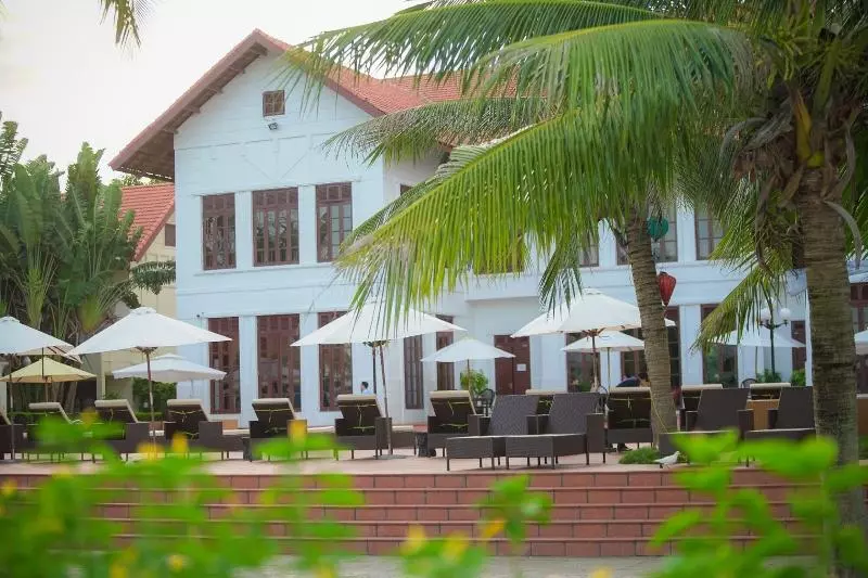 هتل Tuan Chau Resort Ha Long