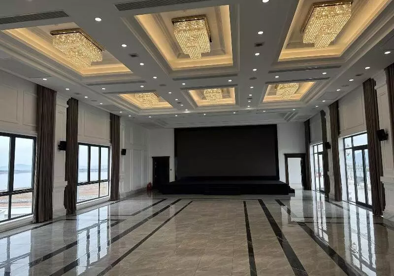 هتل Tuan Chau Resort Ha Long